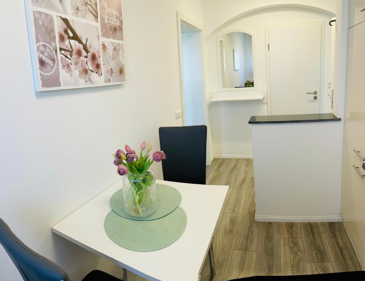 Prime Host Charme Apartment Karlsruhe Ngoại thất bức ảnh